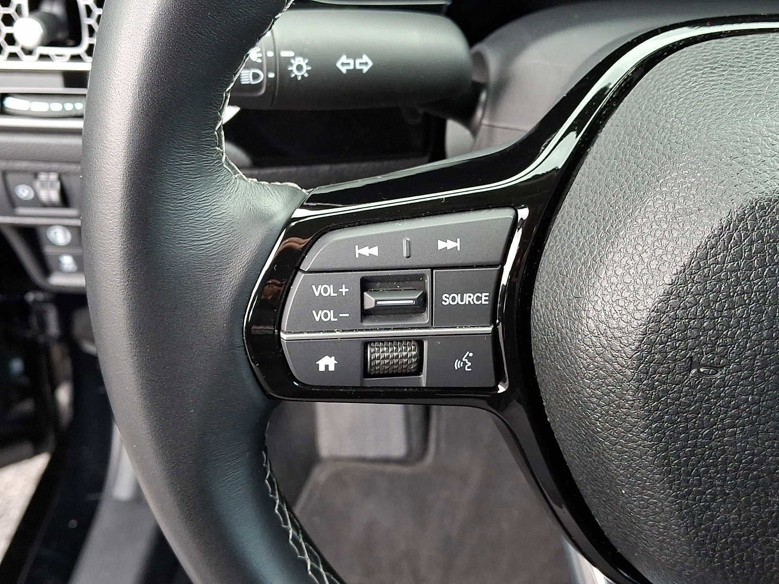 2024 Honda Civic Hatchback EX-L