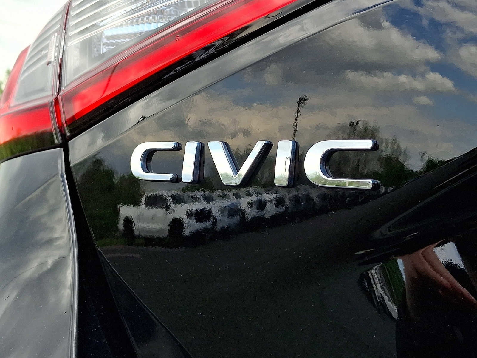 2024 Honda Civic Hatchback EX-L