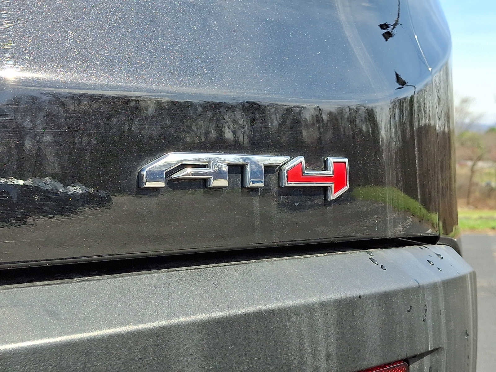 2023 GMC Acadia AT4
