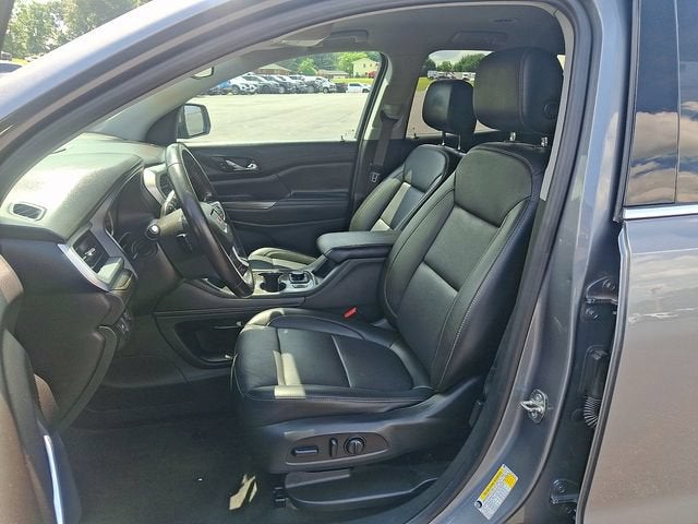 2021 GMC Acadia SLT