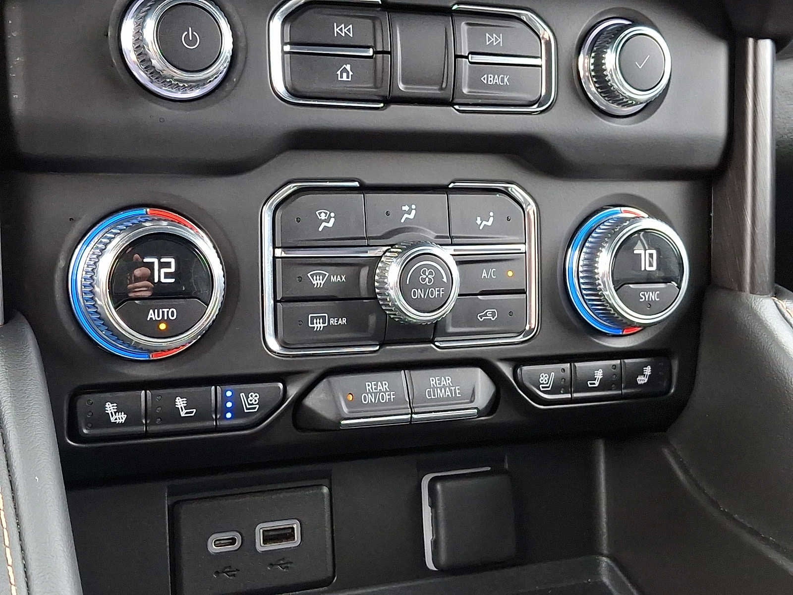2023 GMC Yukon AT4