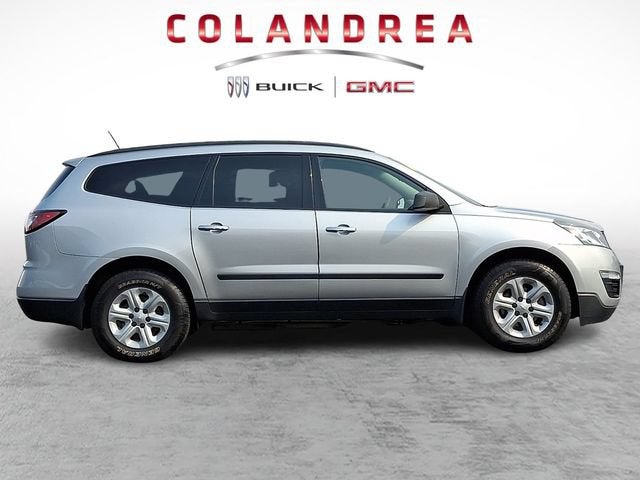 2017 Chevrolet Traverse LS - Photo 7