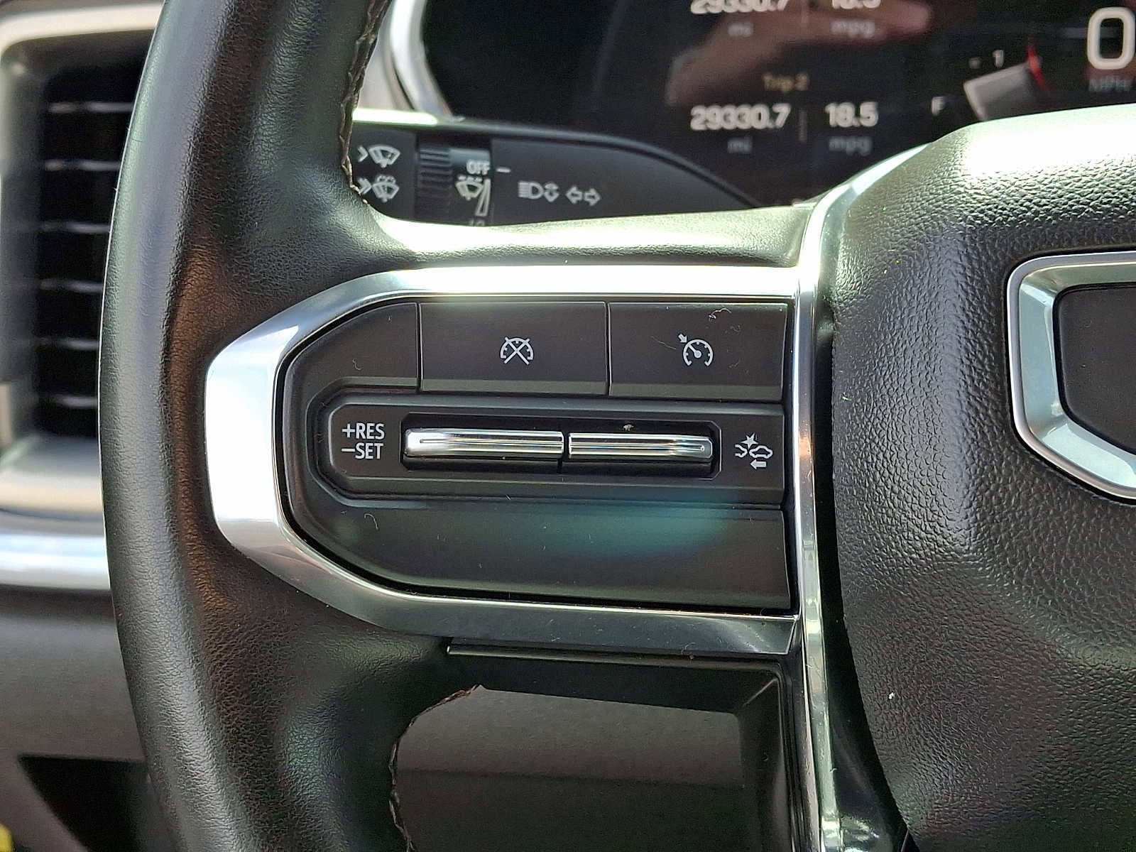 2023 GMC Canyon Denali