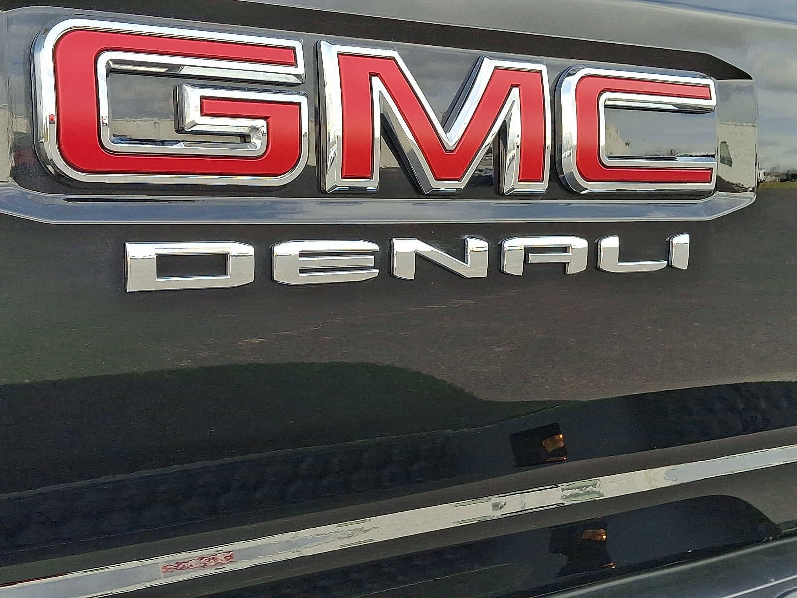 2023 GMC Canyon Denali