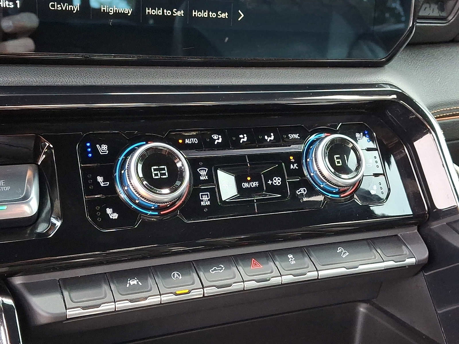2022 GMC Sierra 1500 AT4 - Photo 17