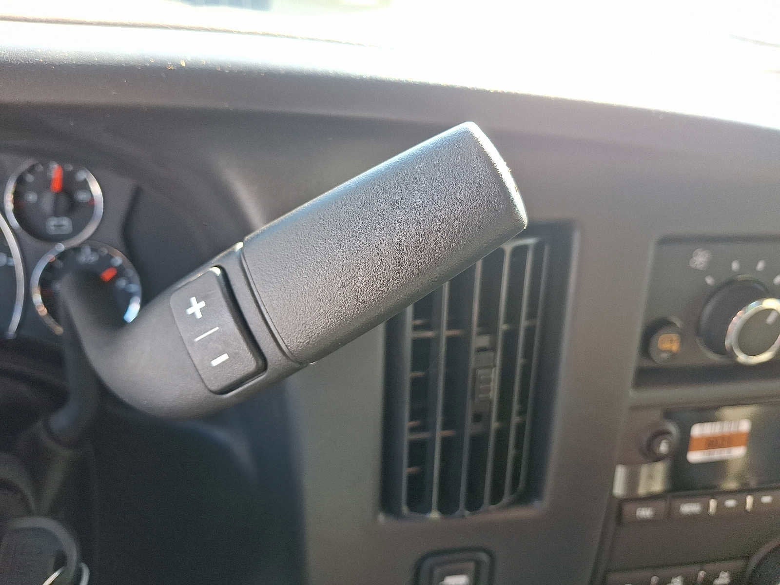 2025 GMC Savana Cargo 3500 Work Van