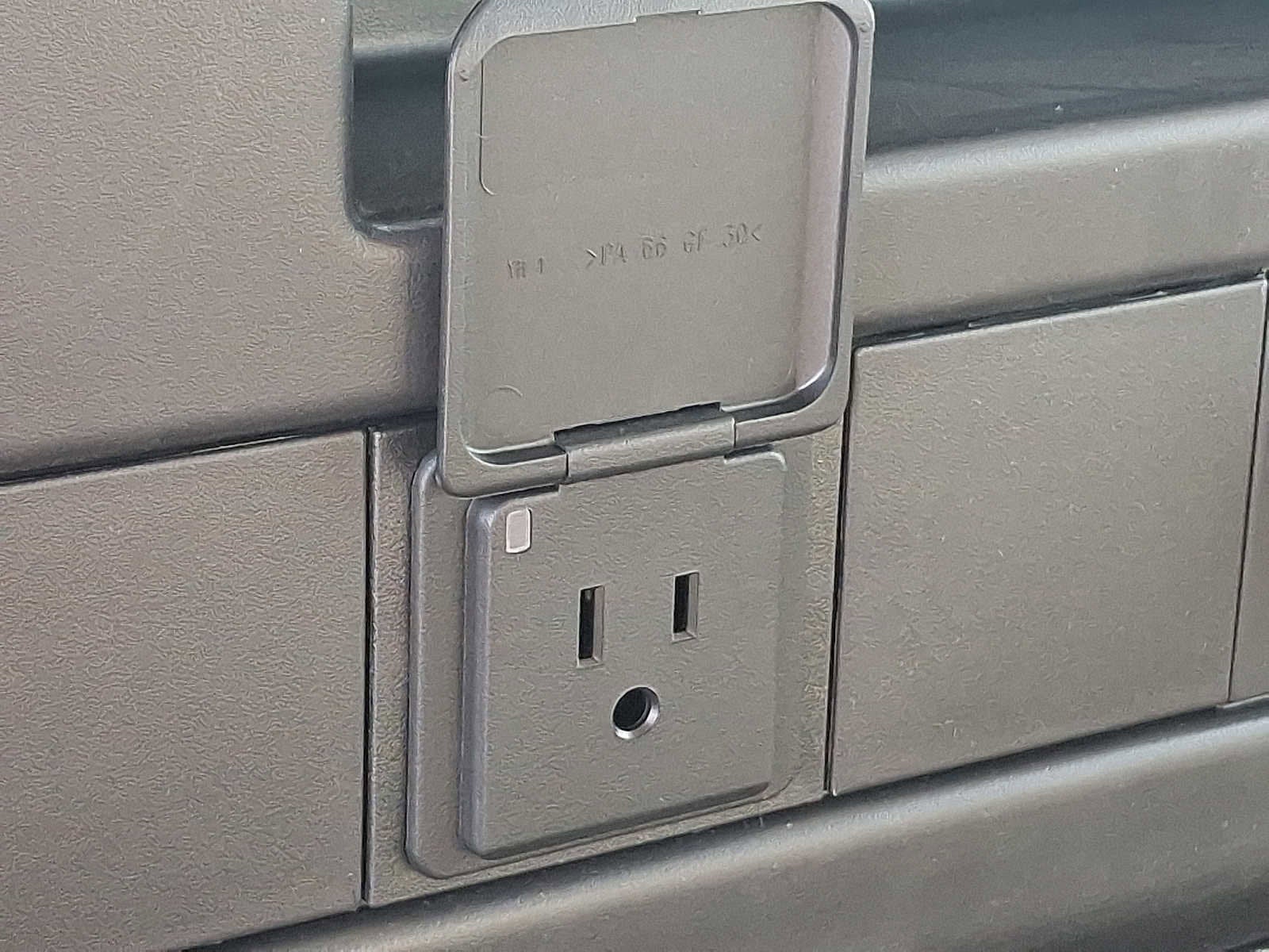 2025 GMC Savana Cargo 3500 Work Van