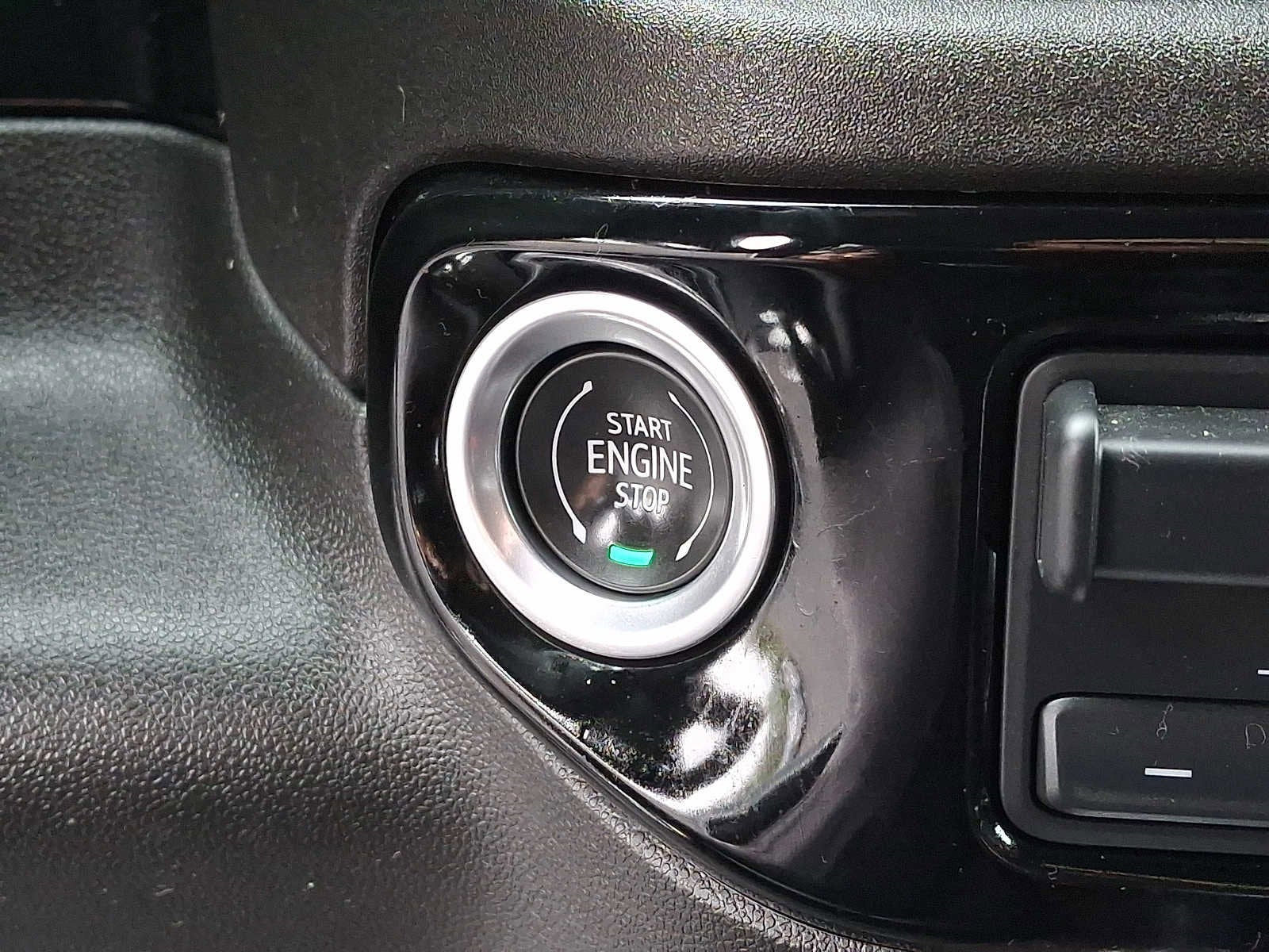 2024 Chevrolet Silverado 1500 RST - Photo 25