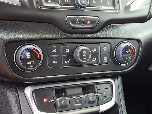2024 GMC Terrain SLE - Photo 17