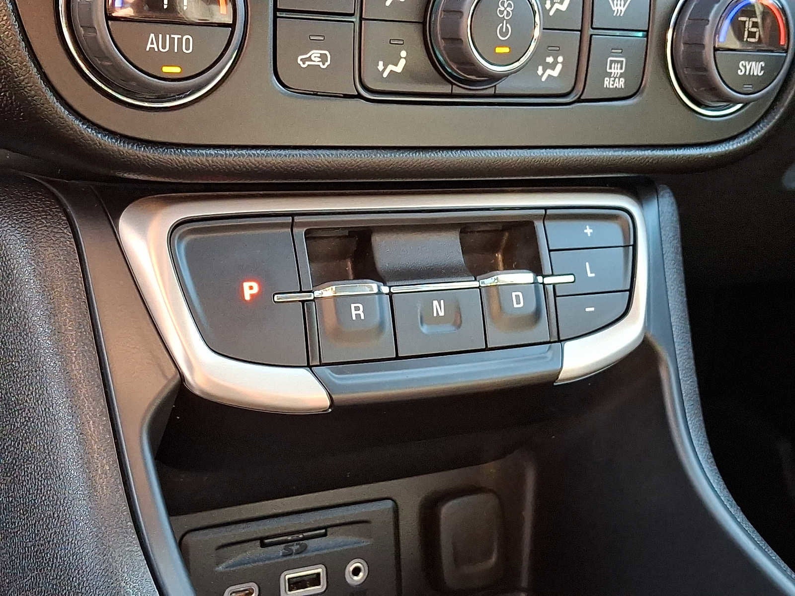 2023 GMC Terrain Denali