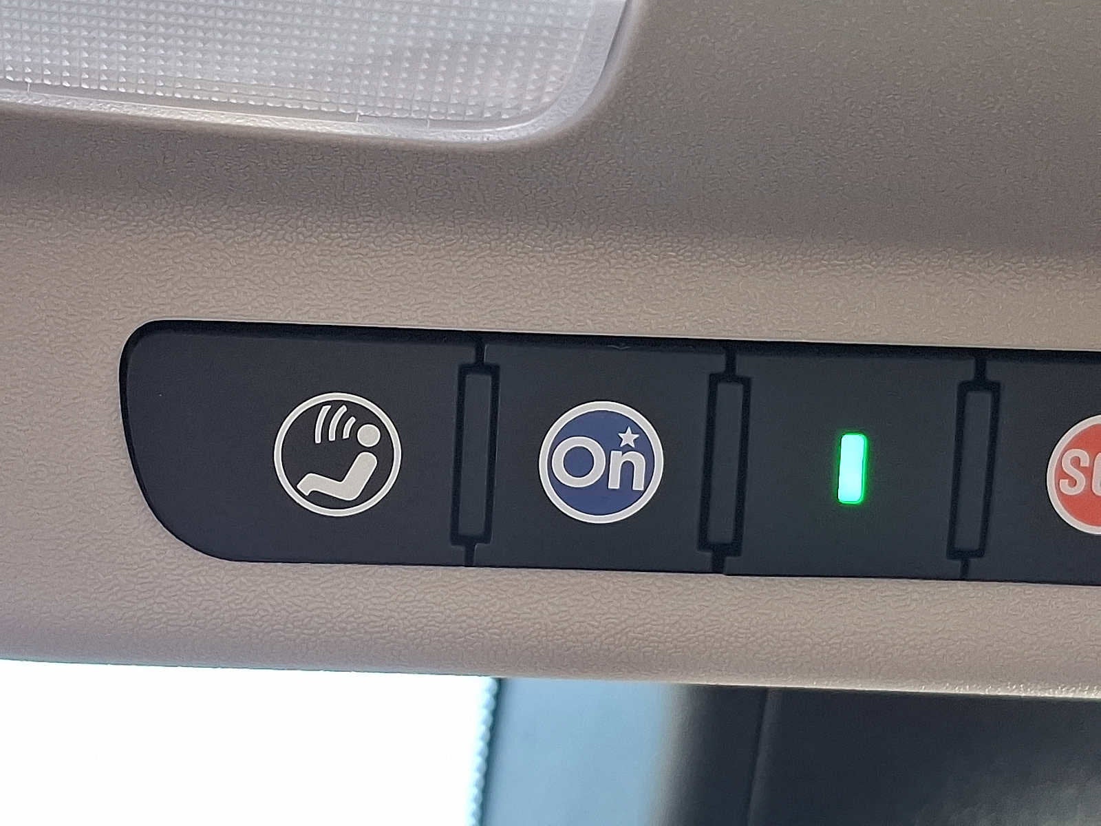 2020 Buick Envision Essence Group