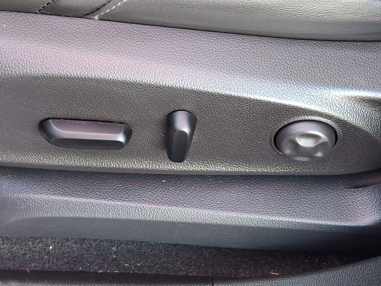 2020 Buick Envision Essence Group