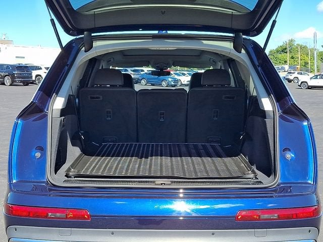 2023 Audi Q7 Premium Plus
