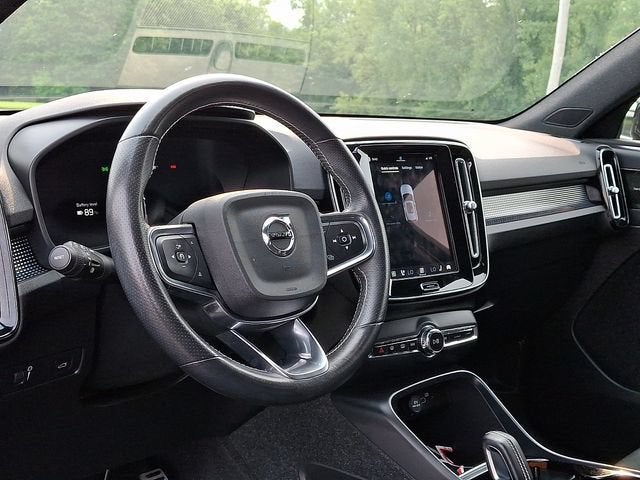 2021 Volvo XC40 4DR EAWD P8 RECHA